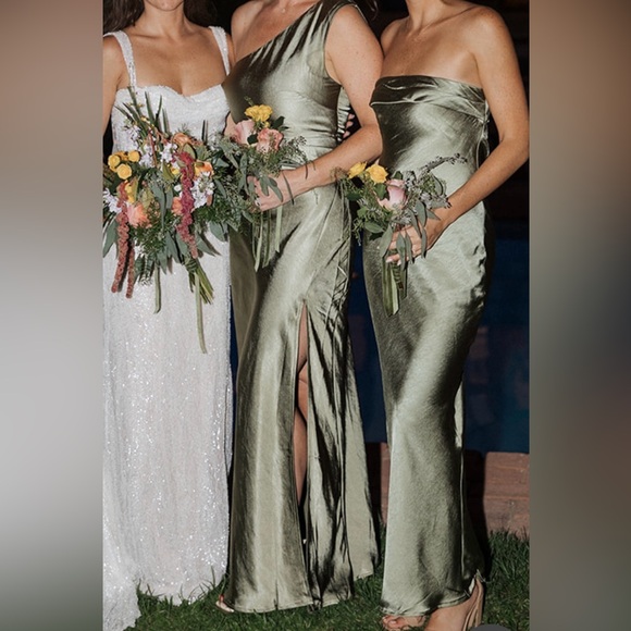 fitted lace wedding dress Gisele Maxi Dress - Olive - Buy Women's Dresses main image 0